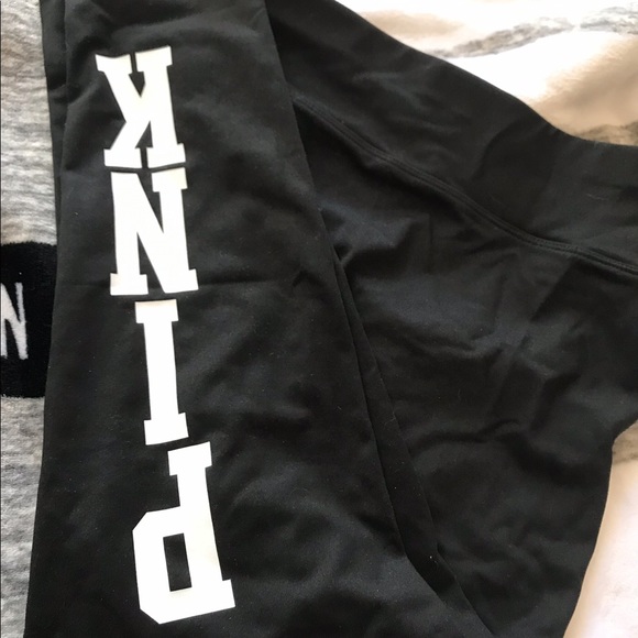 Vs Pink Ultimate yoga leggings black sz sm 24” INSEAM not 27” - Picture 3 of 4